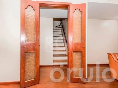 Cobertura à venda com 244m², 3 quartos, 1 suíte, 2 vagas no bairro Petrópolis em Porto Alegre - Foto 11