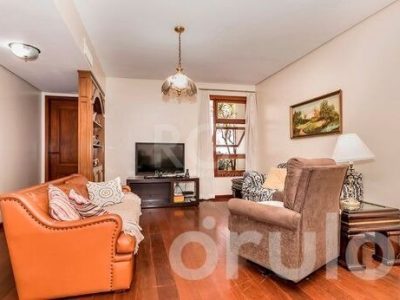 Cobertura à venda com 244m², 3 quartos, 1 suíte, 2 vagas no bairro Petrópolis em Porto Alegre - Foto 12