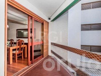 Cobertura à venda com 244m², 3 quartos, 1 suíte, 2 vagas no bairro Petrópolis em Porto Alegre - Foto 17