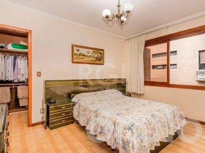 Cobertura à venda com 244m², 3 quartos, 1 suíte, 2 vagas no bairro Petrópolis em Porto Alegre - Foto 28