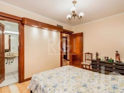 Cobertura à venda com 244m², 3 quartos, 1 suíte, 2 vagas no bairro Petrópolis em Porto Alegre - Foto 29