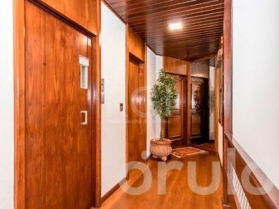 Cobertura à venda com 244m², 3 quartos, 1 suíte, 2 vagas no bairro Petrópolis em Porto Alegre - Foto 37