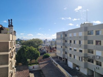 Apartamento à venda com 88m², 2 quartos, 1 suíte, 2 vagas no bairro Tristeza em Porto Alegre - Foto 17