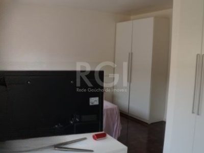 Apartamento à venda com 77m², 3 quartos no bairro Petrópolis em Porto Alegre - Foto 10