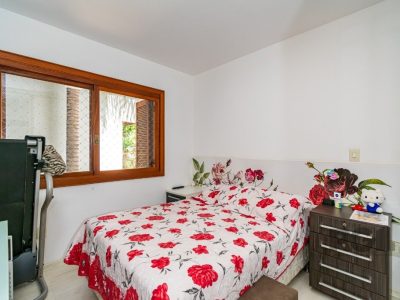 Apartamento à venda com 86m², 2 quartos, 1 suíte, 2 vagas no bairro Independência em Porto Alegre - Foto 2