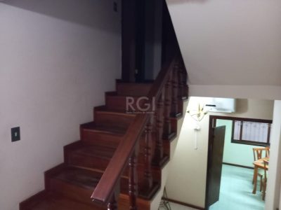 Casa à venda com 396m², 4 quartos, 2 suítes, 6 vagas no bairro Chácara das Pedras em Porto Alegre - Foto 29