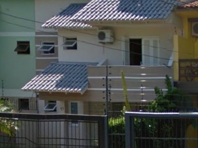 Casa à venda com 220m², 3 quartos, 1 suíte, 4 vagas no bairro Ipanema em Porto Alegre - Foto 2