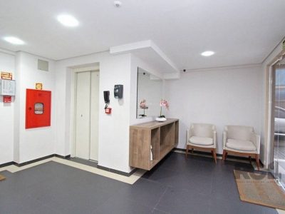 Apartamento à venda com 60m², 2 quartos, 1 suíte, 1 vaga no bairro Passo d'Areia em Porto Alegre - Foto 14