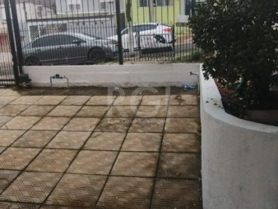 Casa à venda com 136m², 3 quartos, 2 suítes, 2 vagas no bairro Petrópolis em Porto Alegre - Foto 19