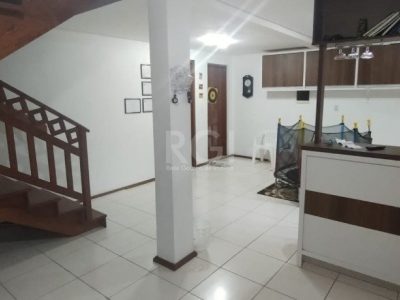 Casa à venda com 136m², 3 quartos, 2 suítes, 2 vagas no bairro Petrópolis em Porto Alegre - Foto 34