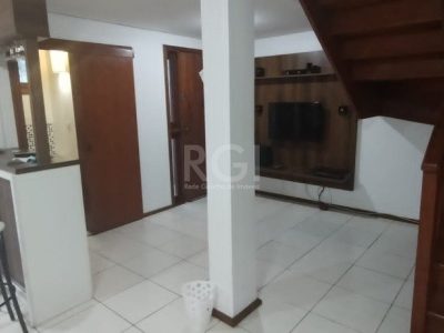 Casa à venda com 136m², 3 quartos, 2 suítes, 2 vagas no bairro Petrópolis em Porto Alegre - Foto 43