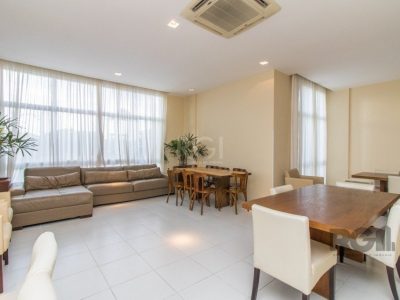 Apartamento à venda com 148m², 3 quartos, 3 suítes, 1 vaga no bairro Jardim Europa em Porto Alegre - Foto 6