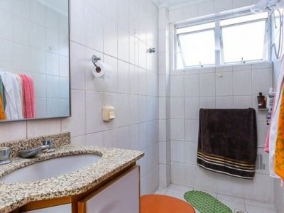 Apartamento à venda com 114m², 3 quartos, 1 suíte, 2 vagas no bairro São João em Porto Alegre - Foto 9