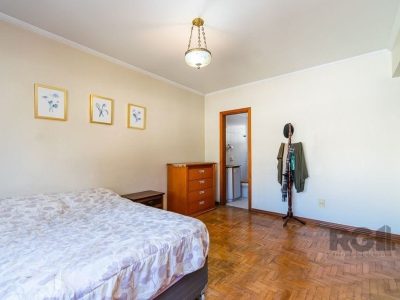 Apartamento à venda com 114m², 3 quartos, 1 suíte, 2 vagas no bairro São João em Porto Alegre - Foto 8