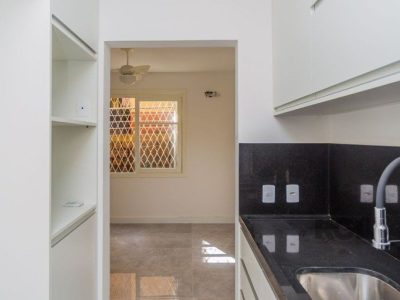 Apartamento à venda com 48m², 2 quartos, 1 vaga no bairro Mont Serrat em Porto Alegre - Foto 3