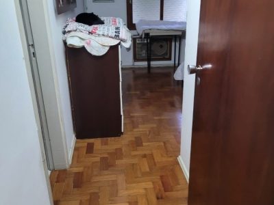 Apartamento à venda com 113m², 3 quartos, 1 suíte, 2 vagas no bairro Petrópolis em Porto Alegre - Foto 12