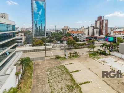 Cobertura à venda com 202m², 3 quartos, 1 suíte, 2 vagas no bairro Higienópolis em Porto Alegre - Foto 6