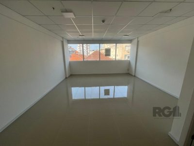 Conjunto/Sala à venda com 38m² no bairro Bom Fim em Porto Alegre - Foto 3