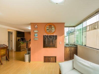 Apartamento à venda com 76m², 2 quartos, 2 suítes, 2 vagas no bairro Petrópolis em Porto Alegre - Foto 6