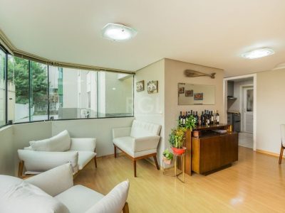 Apartamento à venda com 76m², 2 quartos, 2 suítes, 2 vagas no bairro Petrópolis em Porto Alegre - Foto 7