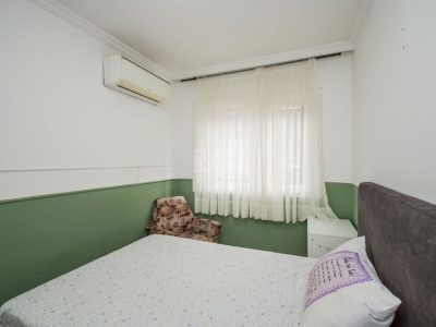 Apartamento à venda com 76m², 2 quartos, 2 suítes, 2 vagas no bairro Petrópolis em Porto Alegre - Foto 12