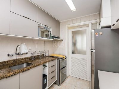 Apartamento à venda com 76m², 2 quartos, 2 suítes, 2 vagas no bairro Petrópolis em Porto Alegre - Foto 14