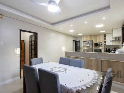 Casa à venda com 361m², 6 quartos, 1 suíte, 5 vagas no bairro Cristal em Porto Alegre - Foto 38