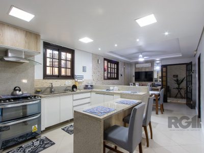 Casa à venda com 361m², 6 quartos, 1 suíte, 5 vagas no bairro Cristal em Porto Alegre - Foto 43