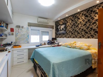 Casa à venda com 361m², 6 quartos, 1 suíte, 5 vagas no bairro Cristal em Porto Alegre - Foto 50