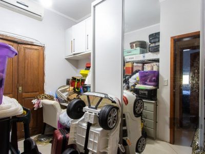 Casa à venda com 361m², 6 quartos, 1 suíte, 5 vagas no bairro Cristal em Porto Alegre - Foto 54