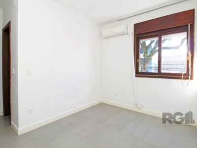 Apartamento à venda com 58m², 2 quartos, 1 vaga no bairro Santana em Porto Alegre - Foto 3