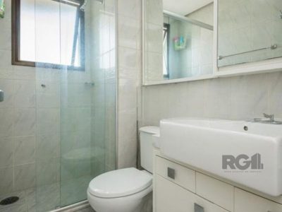 Apartamento à venda com 79m², 2 quartos, 1 suíte, 2 vagas no bairro Menino Deus em Porto Alegre - Foto 18