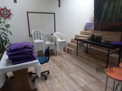 Apartamento à venda com 64m², 3 quartos no bairro Centro Histórico em Porto Alegre - Foto 2