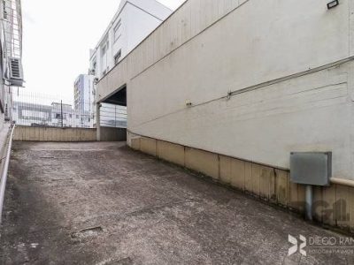 Apartamento à venda com 99m², 3 quartos, 1 suíte, 1 vaga no bairro Santana em Porto Alegre - Foto 4