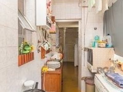 Apartamento à venda com 99m², 3 quartos, 1 suíte, 1 vaga no bairro Santana em Porto Alegre - Foto 11