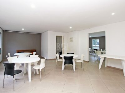 Apartamento à venda com 48m², 2 quartos, 1 vaga no bairro Glória em Porto Alegre - Foto 32