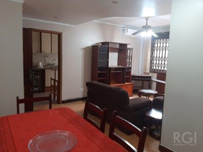 Apartamento à venda com 103m², 3 quartos, 1 suíte, 1 vaga no bairro Petrópolis em Porto Alegre - Foto 3