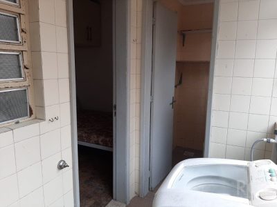 Apartamento à venda com 103m², 3 quartos, 1 suíte, 1 vaga no bairro Petrópolis em Porto Alegre - Foto 8