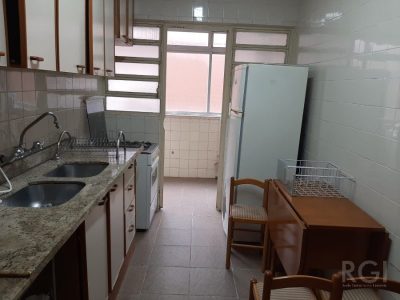 Apartamento à venda com 103m², 3 quartos, 1 suíte, 1 vaga no bairro Petrópolis em Porto Alegre - Foto 7