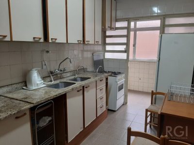 Apartamento à venda com 103m², 3 quartos, 1 suíte, 1 vaga no bairro Petrópolis em Porto Alegre - Foto 6