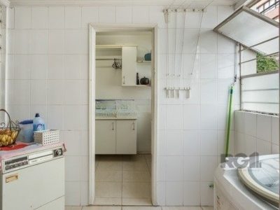 Apartamento à venda com 138m², 3 quartos, 2 vagas no bairro Petrópolis em Porto Alegre - Foto 9