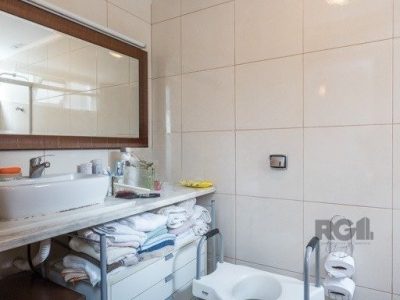 Apartamento à venda com 138m², 3 quartos, 2 vagas no bairro Petrópolis em Porto Alegre - Foto 14