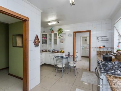 Apartamento à venda com 138m², 3 quartos, 2 vagas no bairro Petrópolis em Porto Alegre - Foto 7