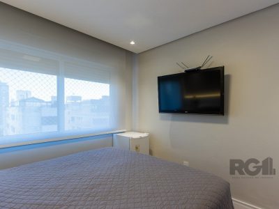 Cobertura à venda com 265m², 3 quartos, 3 suítes, 3 vagas no bairro Tristeza em Porto Alegre - Foto 30