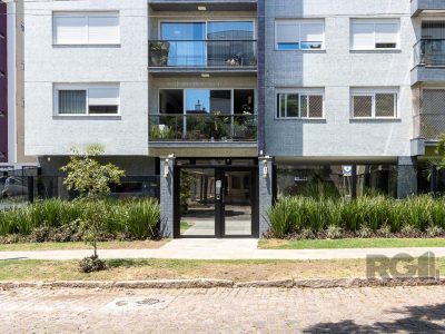 Cobertura à venda com 265m², 3 quartos, 3 suítes, 3 vagas no bairro Tristeza em Porto Alegre - Foto 2