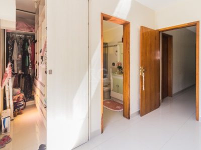 Apartamento à venda com 188m², 5 quartos, 1 suíte, 2 vagas no bairro Vila Ipiranga em Porto Alegre - Foto 12