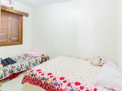 Apartamento à venda com 188m², 5 quartos, 1 suíte, 2 vagas no bairro Vila Ipiranga em Porto Alegre - Foto 16