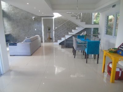 Casa à venda com 170m², 4 quartos, 2 suítes no bairro Ipanema em Porto Alegre - Foto 3