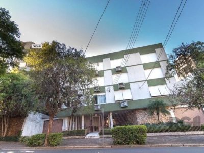 Apartamento à venda com 139m², 3 quartos, 1 suíte, 1 vaga no bairro Independência em Porto Alegre - Foto 2