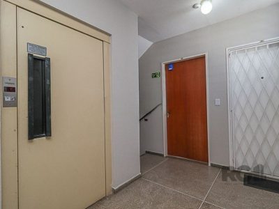 Apartamento à venda com 40m², 1 quarto, 1 vaga no bairro Azenha em Porto Alegre - Foto 17